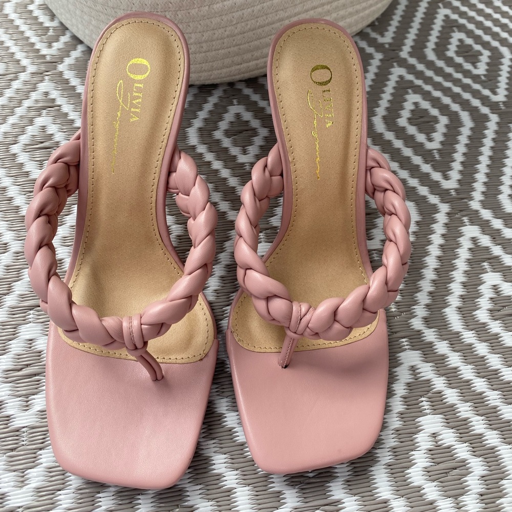 Braided design leather sandals - Picture 4 of 7